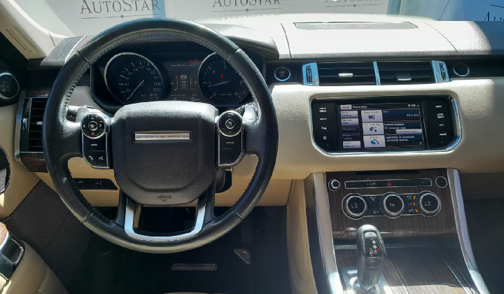 Vehículo solo aplica para Costa Rica. Interior Cuero/Beige